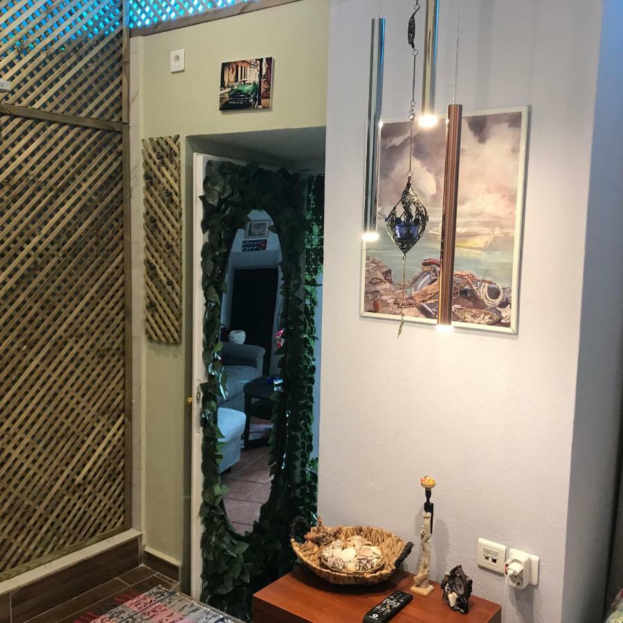 Guest House Gabriela Keratea 外观 照片